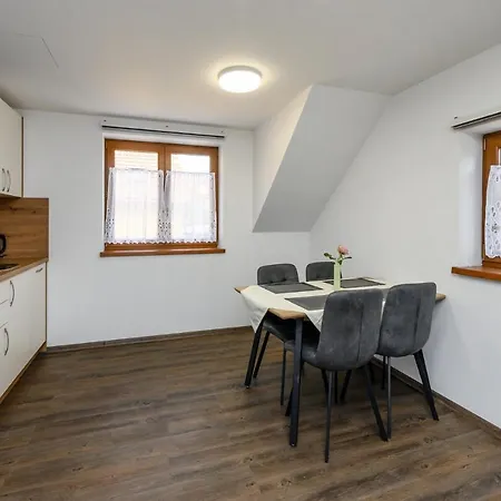 Zavetri Apartment *