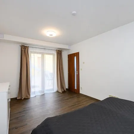 Apartment Zavetri *